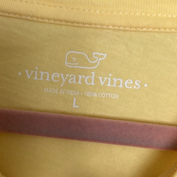 Men’s Vineyard Vine t shirt - Picture 4 of 6